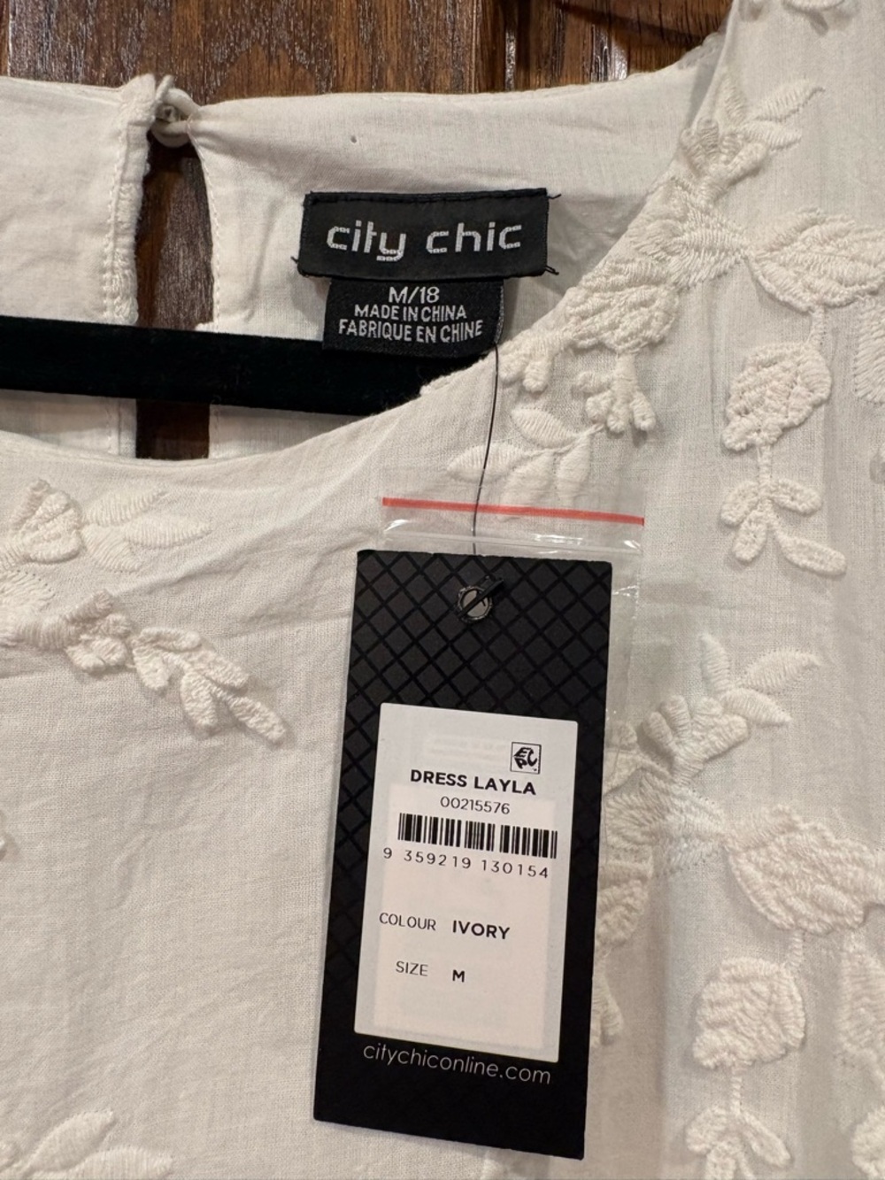 City Chic White Embroidered Mini Dress - Picture 3 of 12